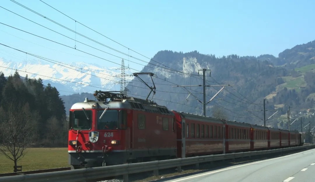 鐵路.webp